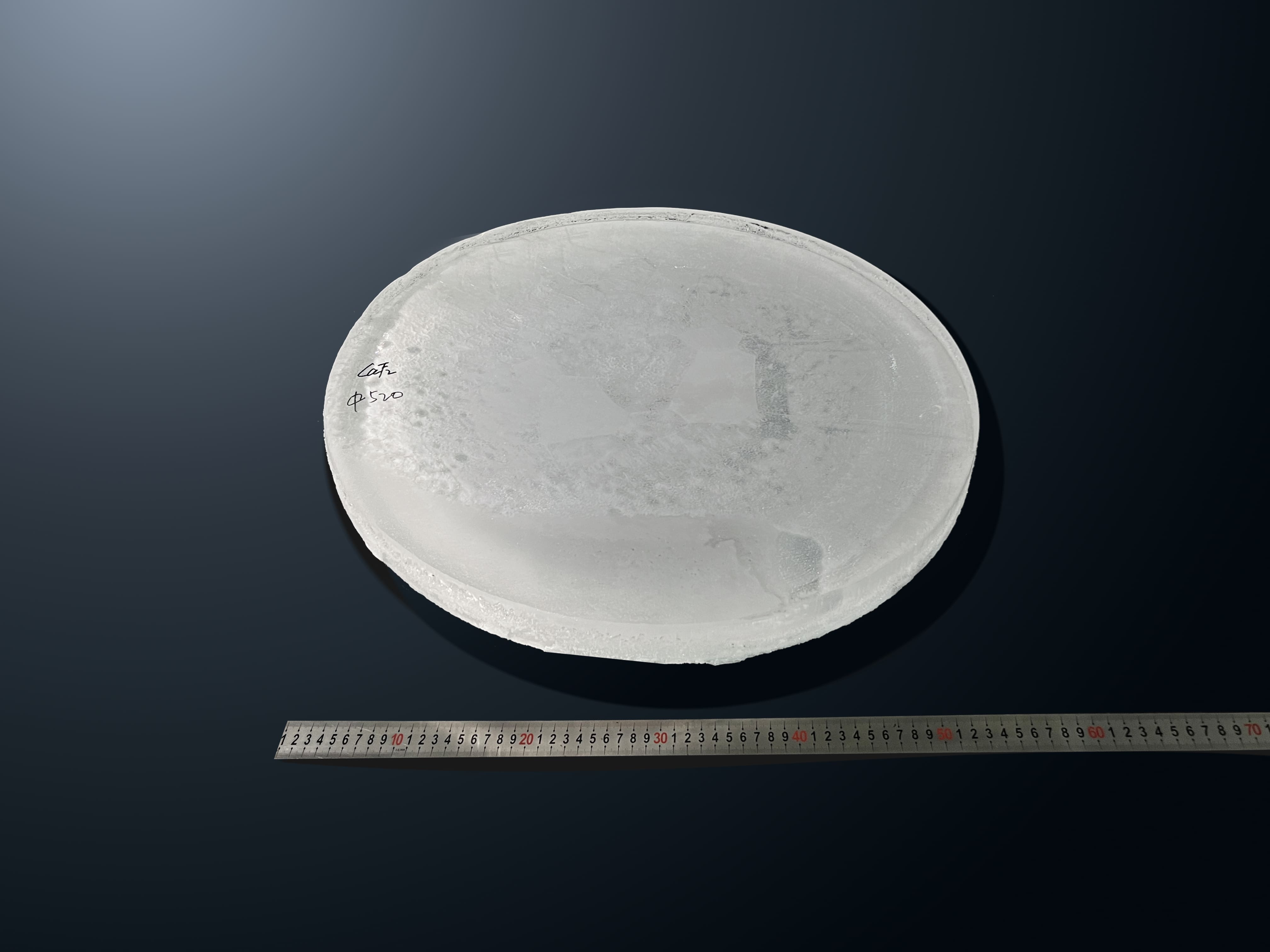 Fluorure de calcium de grande taille